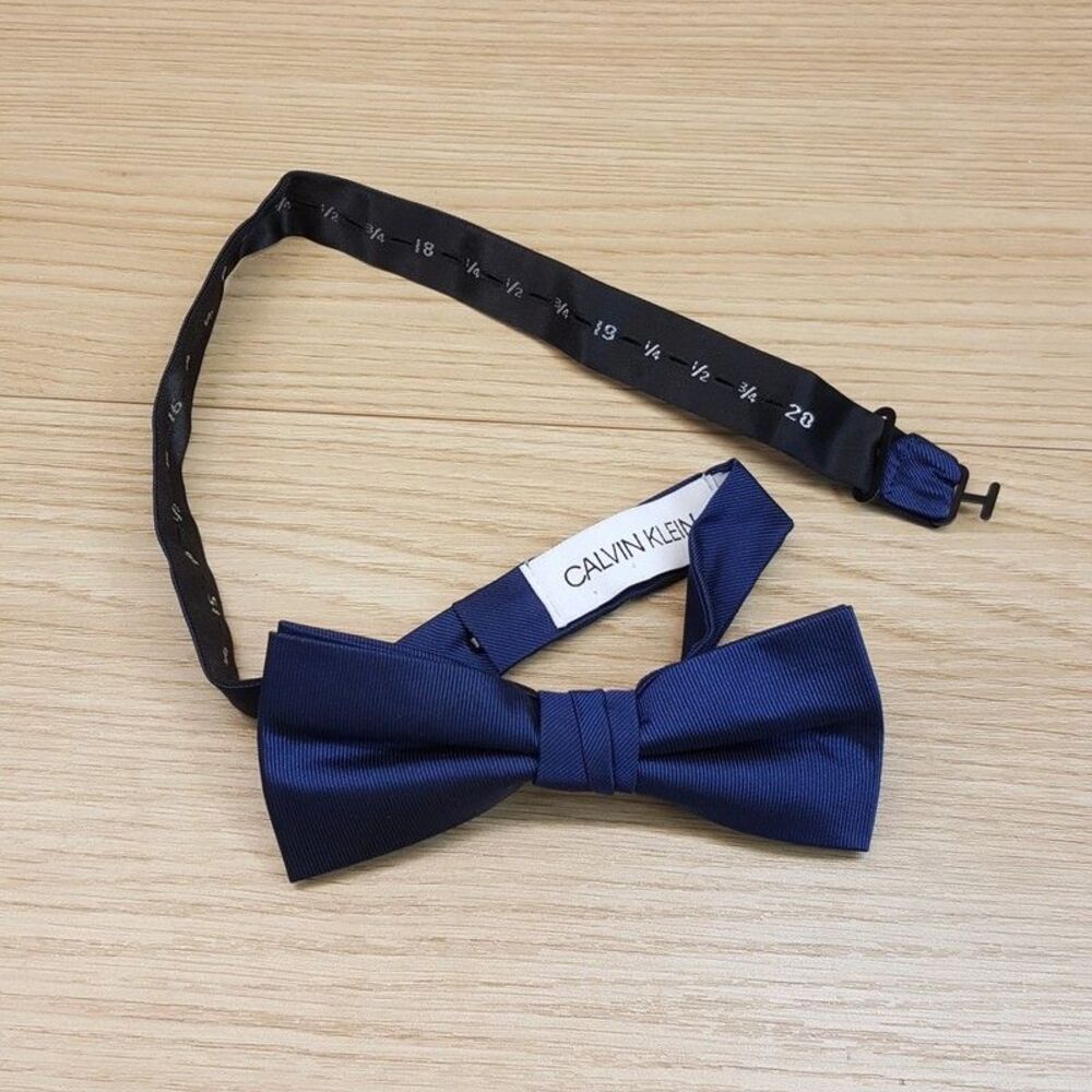 CALVIN KLEIN Mens Bow Tie Solid Blue Satin Textured Pre-Tied